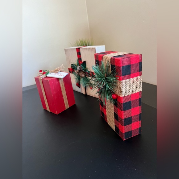 Buffalo Plaid Decorative Gift Box 3 Piece Set - Picture 3 of 4